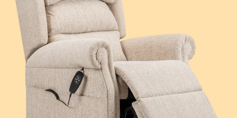 Cosy, Classy, and Custom Fit? A Real-Life Look at the Muick Sandy Cotswold Rise and Recline Chair